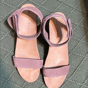 Lucky Brand Women's Mauve Sandals